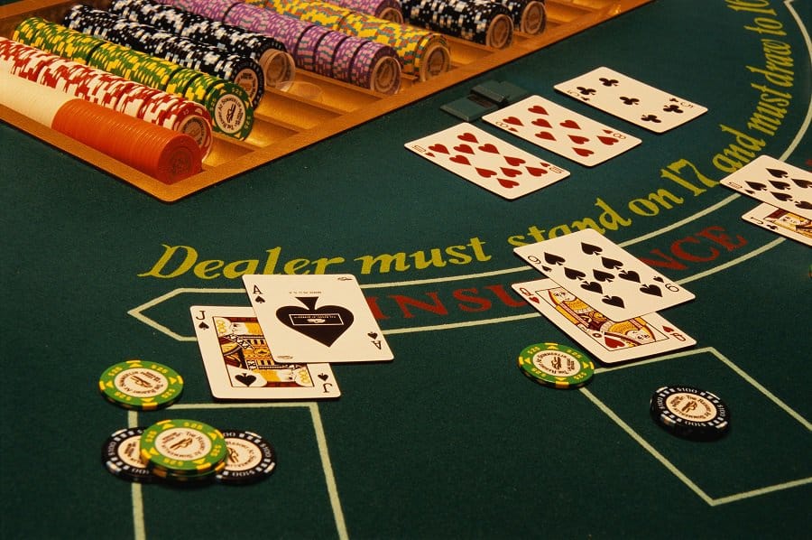 Những chiến thuật có thể áp dụng được trong trò chơi Blackjack - Hình 2