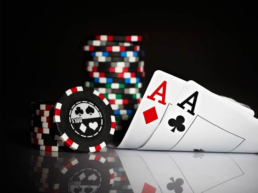 Bo tui kinh nghiem giup chon ban choi “ngon” trong Poker Online Hinh 1