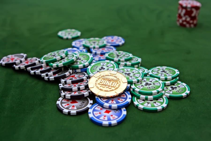 poker: dong game bai duoc ua chuong hang dau the gioi